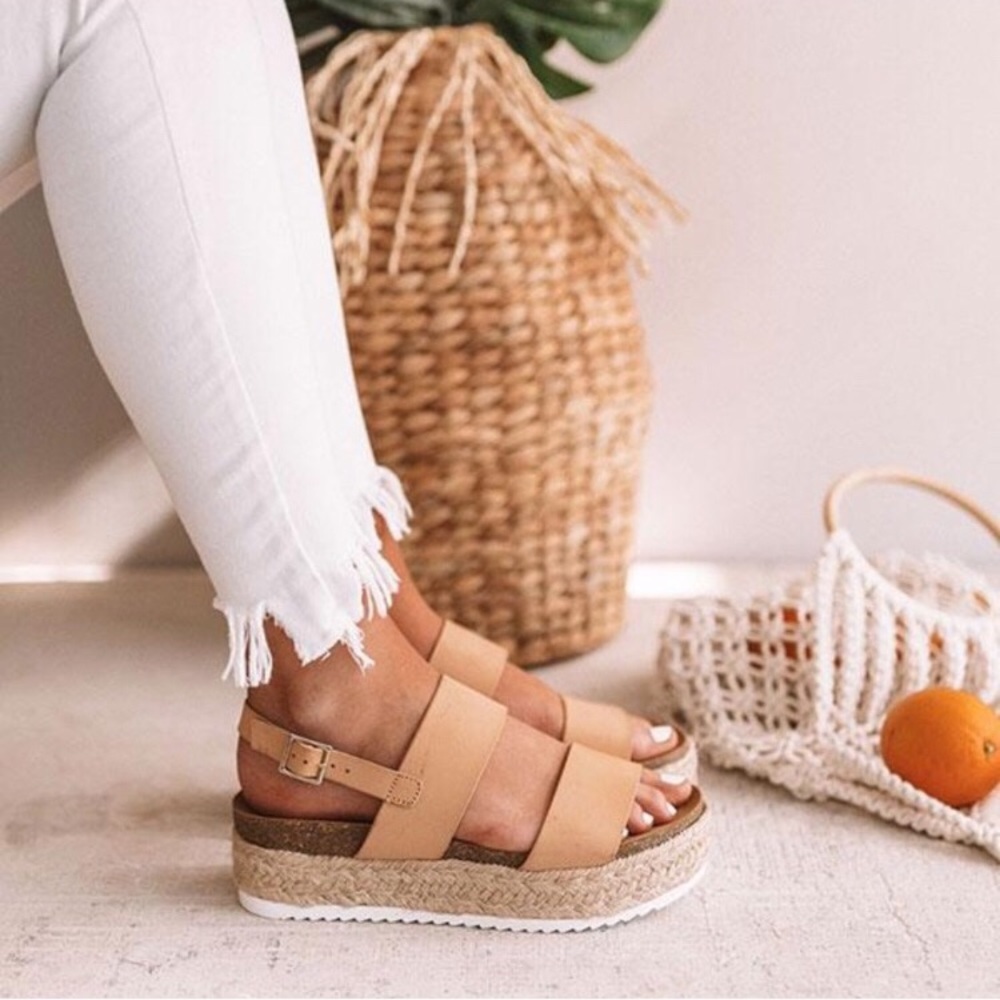 Nude espadrilles